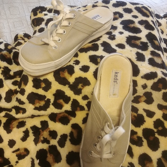 Shoes - Picture 2 of 2